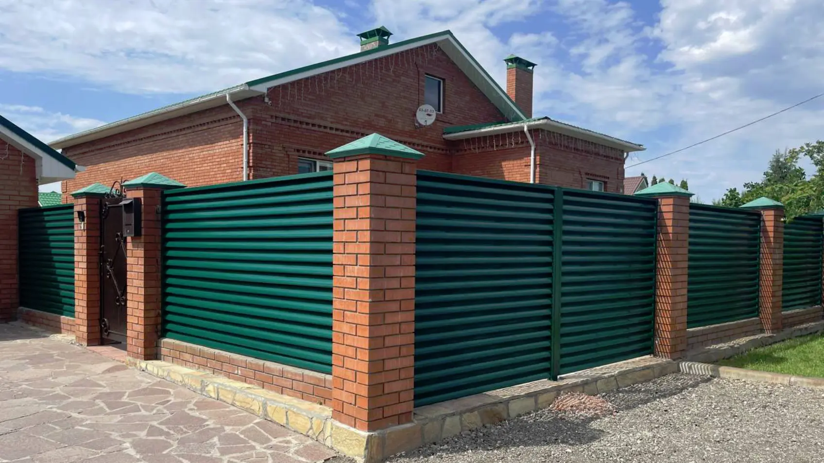 Фото 1 Забор Еврожалюзи RAL6005 Зеленый Мох двусторонний